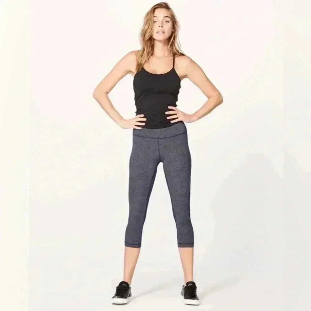 Lululemon‎ Wunder Under Crop High-rise 21” Inseam Size 6 Full on Luxtreme